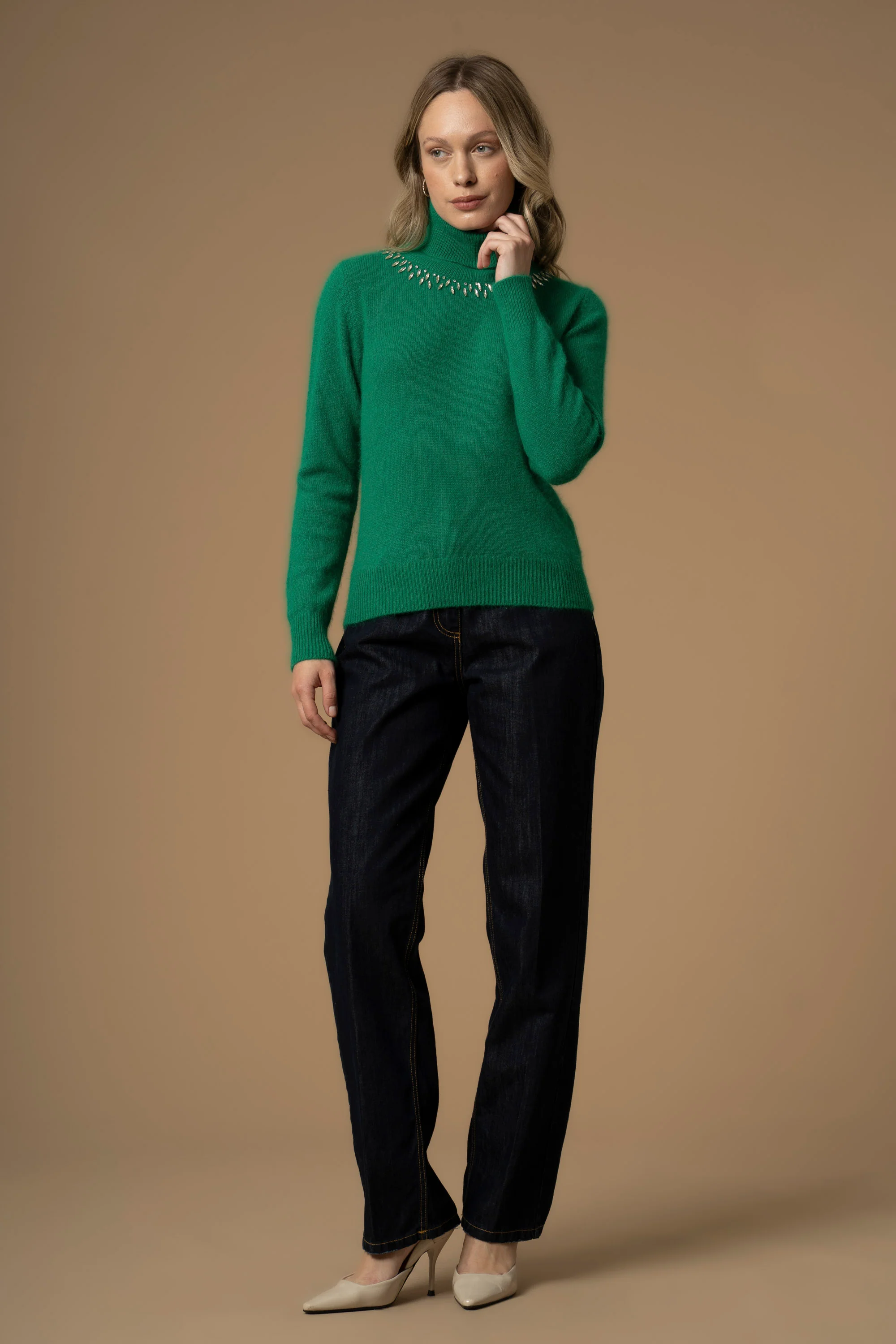 Maglia a collo alto con collier in pietre - Maglia M/L Con Applicazione Birk - Image 2